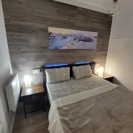 Rustic Abat 18 Apartmán *